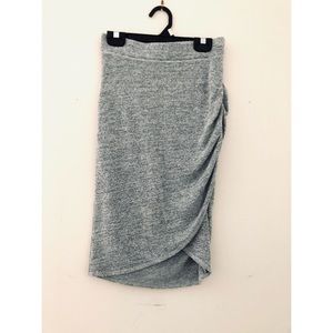 Aritzia Wilfred free body con skirt